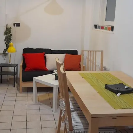 Flat In Oktogone For Rent