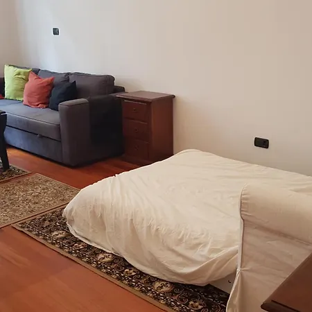 Flat In Oktogone For Rent